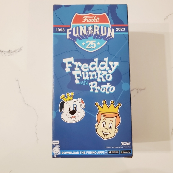 Funko 25th Anniversary Fun On The Run Box Freddy Funko The Flash Extras No Pop - Picture 11 of 11